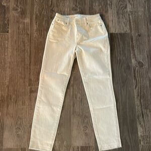 Talbots Flawless Slim Ankle Jeans- size 4- Cream- Never Worn